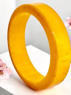Butterscotch Orange Bakelite Vintage Bangle Bracelet